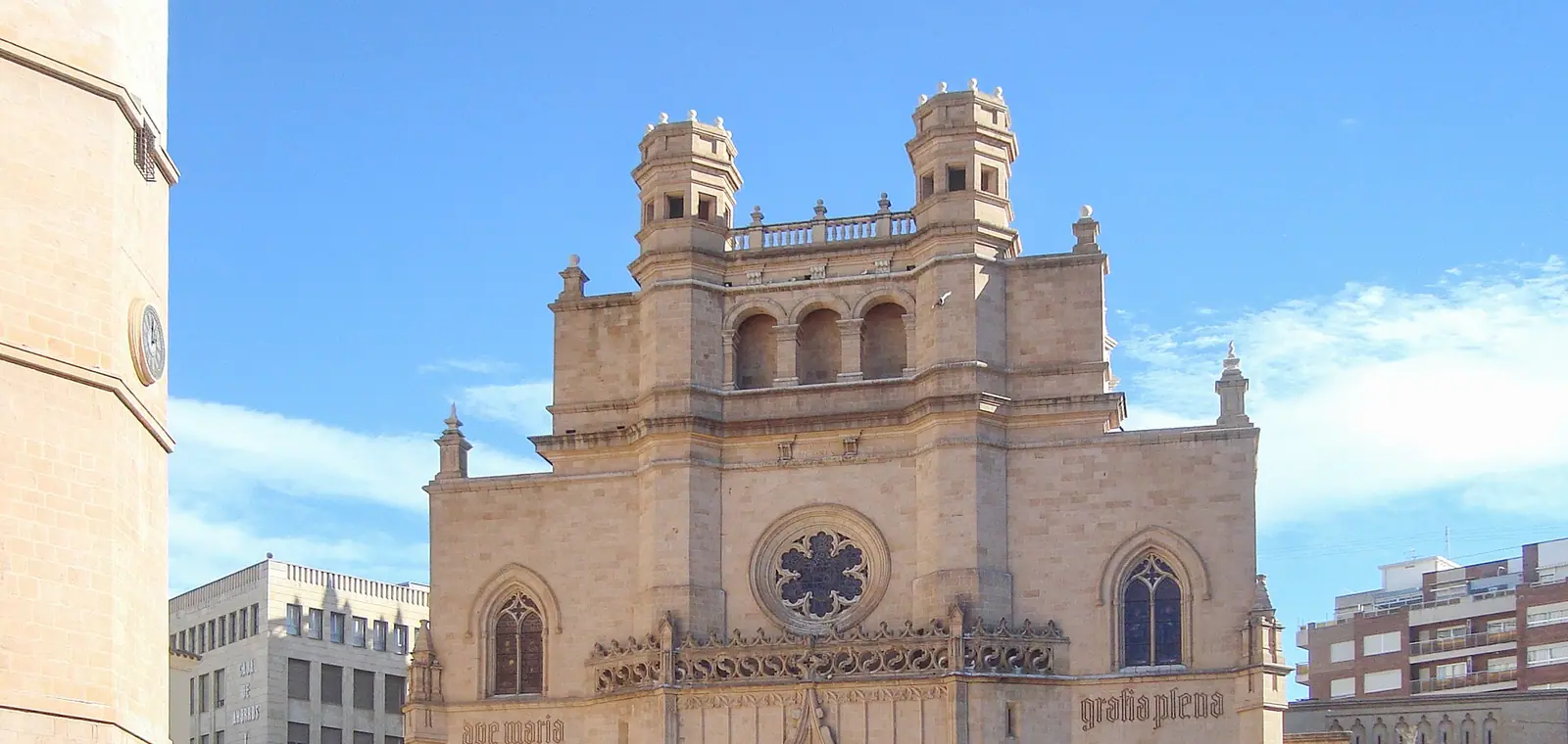La concatedral de Santa María en Castellón de la Plana, una imagen sobre el precio del seguro de decesos en Castellón